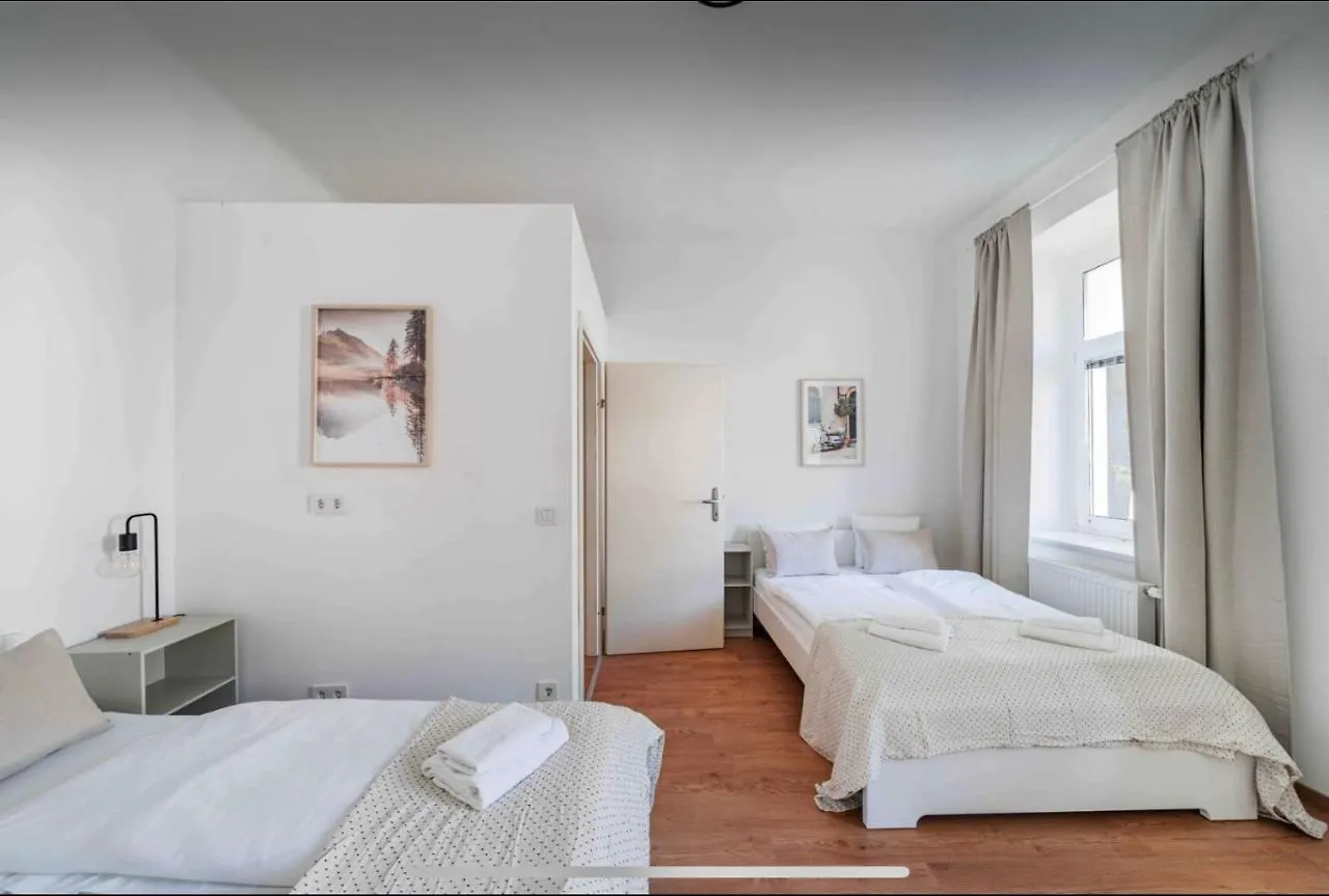 Apartments Next To Schoenbrunn Wien