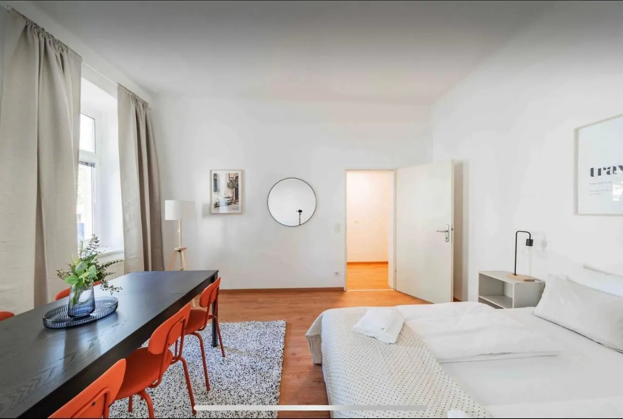 Apartments Next To Schoenbrunn Wien