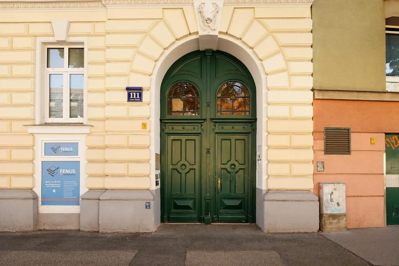 Apartments Next To Schoenbrunn Wien